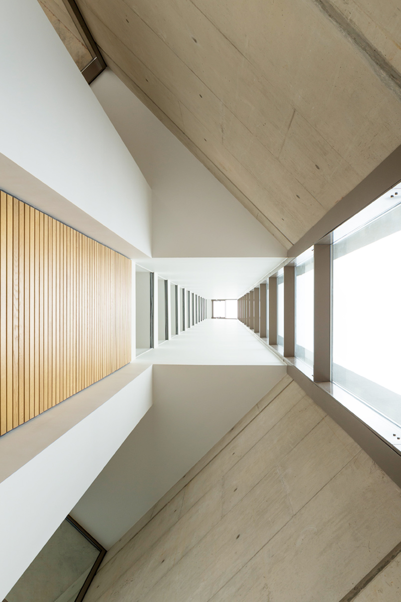 Nottingham-One-interior-windows